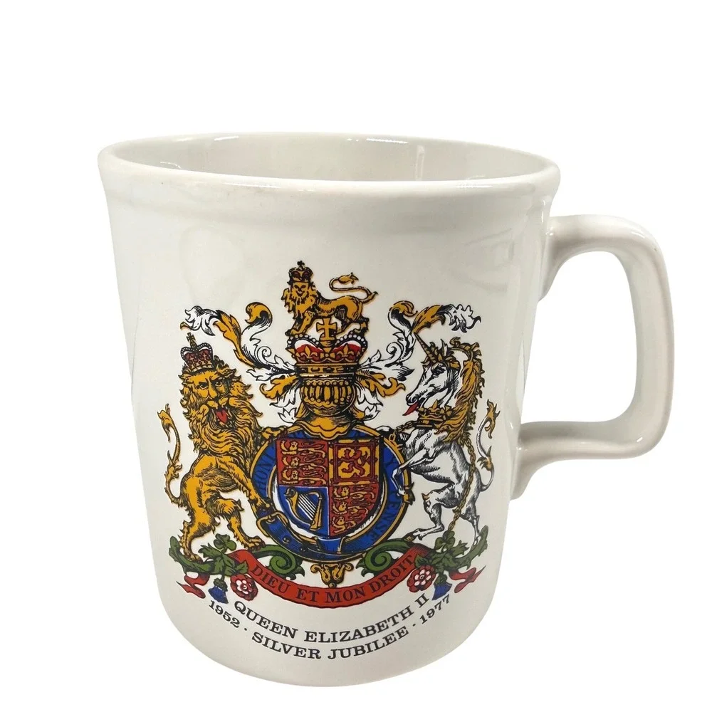Queen Elizabeth II 1977 Silver Jubilee Mug Purbeck Ceramics UK England White